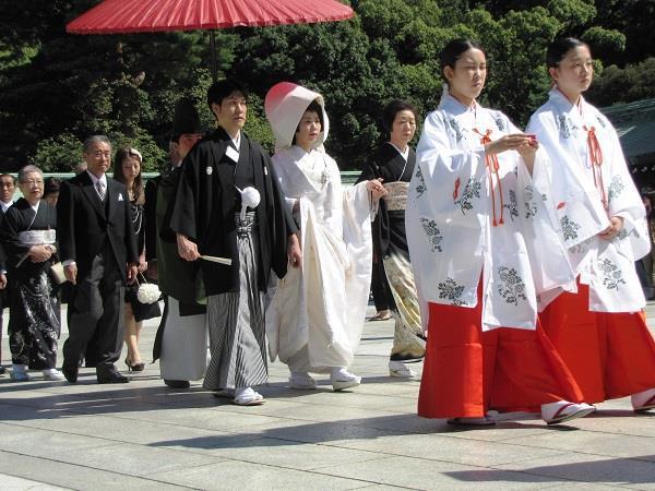 phong tục cưới hỏi tại Nhật Bản